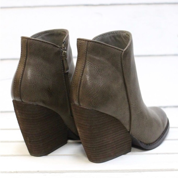 Taupe Ankle Bootie with Leather Stacked Heel - Picture 5 of 6